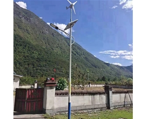 阿合奇壁挂太阳能路灯生产厂家
